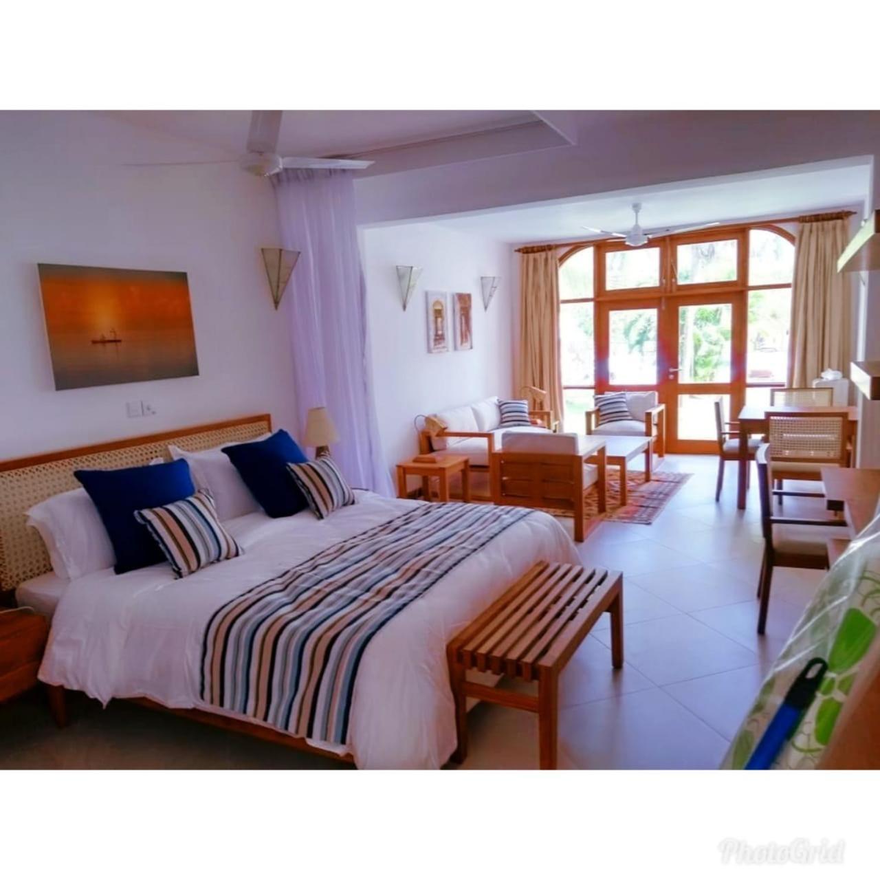 Mbili Kuwili Studio Suites Diani Beach Exterior foto