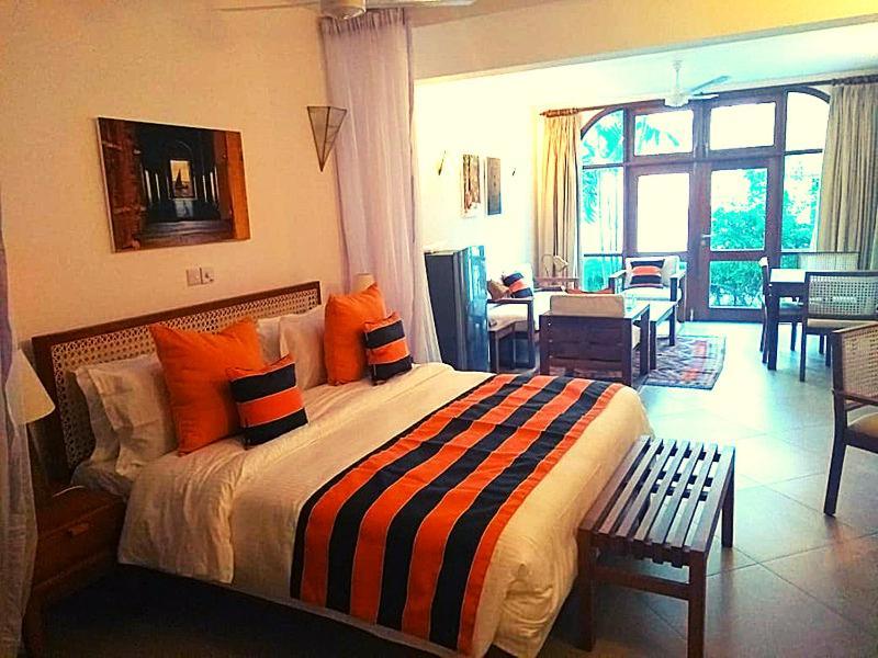 Mbili Kuwili Studio Suites Diani Beach Exterior foto