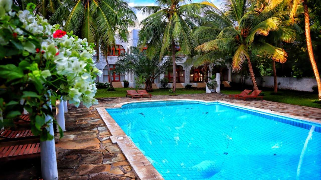 Mbili Kuwili Studio Suites Diani Beach Exterior foto